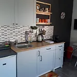 Nina Seaview *
